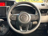 インテリアに合わせたデザインのステアリングは、運転される方のことも考え、運転しやすい形状、大きさです。是非一度、実際に触ってお確かめください。