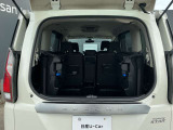 ガラスハッチのみの開閉も可能ですので、狭い場所での荷物の出し入れも楽々です!