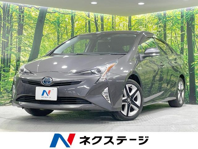 トヨタ プリウス 