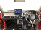 フロントガラスが大きく、ワイドな視界で運転もしやすくなるように、設計されています。