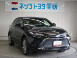 シャープなヘッドライトが先進的です。