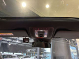 車両は屋内展示しておりますので天候に関係なくごゆっくりコンディションご確認頂けます。車両を倉庫へ保管している場合が御座いますのでご来店前に在庫確認頂けると幸いです。TEL072-784-8800