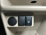 運転席シートヒータースイッチ