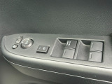 運転席窓操作部スイッチの画像です。