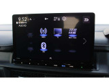 フルセグTVやDVDの視聴、Bluetoothオーディオの接続、CarPlayなどのスマホ連携も出来ます。