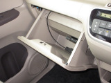 豊富な収納で、いつもすっきりとした車内、ほしい場所にちょうど良い収納を備えました。