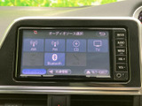 お好みの音楽を気軽に楽しめます。CDやラジオはもちろん、外部機器との接続も可能で、車内を快適な空間に変えます。