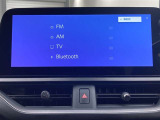 ブルートゥースに接続することにより、スマホに入ったお気に入りの音楽を車内で楽しむことができます♪あると本当に便利な機能になっています!