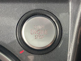 ●Start/Stop●ブレーキを踏みボタンを長押しするだけで、キーの抜き差しなく簡単にエンジンをかける事が出来ます。