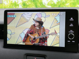 停車中には、TVの視聴もお楽しみいただけます。長距離移動の休憩時間などに、リラックスした時間をお過ごしください。