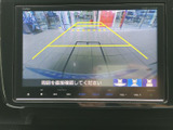 バックモニターで、狭い場所での駐車や車庫入れも安心。ガイドライン表示で、安全な後退をサポートします。運転が苦手な方にもおすすめです。