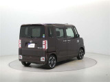 大きすぎず、小さすぎず、運転もしやすくシートアレンジも多彩で、どの世代の方にも気に入っていただけるお車です♪