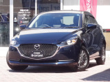 コンパクトなボディとMAZDA2の外観デザインを確認できる一枚です。