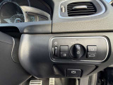 運転席まわりの操作性にもこだわったS60。毎日使うクルマだから、扱いやすさも大切です。