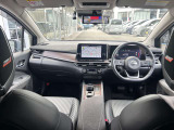 展示車両は全車 クリーニング済。 専門業者さんにて内外装ともにキレイにしてご納車いたします。 また別途、各種コーティングもうけたまわってます。