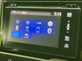 多様なソースに対応し、快適なドライブを演出します。お気に入りの音楽やラジオをクリアな音質でお楽しみいただけます。