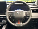 インテリアに合わせたデザインのステアリングは、運転される方のことも考え、運転しやすい形状、大きさです。是非一度、実際に触ってお確かめください。