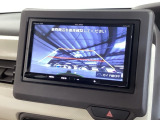 バックも安心のバックカメラ付いています。バックカメラがあると、いつでも安全にバックできますね。死角も減ります。