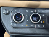 電子制御エアサスペンション 走行中や停車時に車高を上げ下げすることで、多用途性を高めます。乗員の乗り降りの際やトランクに荷物などを積み込むときにも便利です。