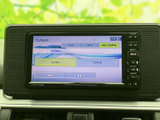 快適なドライブをサポートする、わかりやすい情報表示で目的地設定もスムーズに行えます。ラジオやCDなど、多彩なソースで音楽を楽しめます。