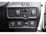 パーキングセンサー付で、車庫入れも駐車もラクラクです。