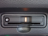 ■【ETC車載器】が装備されています。セットアップをしてお渡しとなり、ETCカードを差し込むだけで高速道路の利用が可能です。