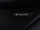 MERIDIANは英国のプレミアムオーディオブランドです。重低音から高音域までしっかりと再現でき、コンサートのような臨場感溢れる音響空間を実現します。どうぞ店頭にてご体感ください。