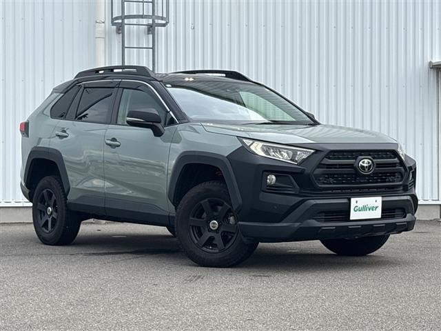 RAV4 2.0 アドベンチャー オフロードパッケージ II 4WD 本革シート