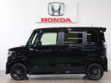 N-BOXカスタム L ターボ スタイルプラス ブラック 4WD 