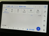 使いやすいナビ・オーディオシステムを搭載。スムーズな目的地設定で、快適なドライブをサポートします。情報もひと目で確認できます。