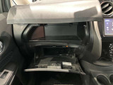 収納スペースもたくさん有ります☆車検証や小物類などすっきり収納♪