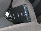 見栄えよくすっきりと収まるETC車載器です。高速道路の料金所をスムーズに通過でき、快適なドライブをサポートします。納車されたその日からすぐに遠出やロングドライブを楽しめます。