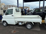 Lpa(エルパ)西側駐車場より直進50m!広い展示場で、ごゆっくりと車両をお選び下さい!お買い物のついでにお気軽にお立ち寄りください♪ドゥーカーズK無料TEL0078-6003-283309 LINE:https://lin.ee/d9KIuRC