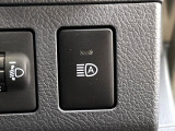 【オートライト】周りの明るさに応じて自動でヘッドライトの点灯・消灯ができる機能です!ライトの付け忘れ・消し忘れなどが無くなり、雨の日や夕方の走行も安心!トンネル通過時も便利ですね♪