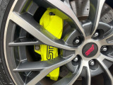 【ブレンボ製キャリパー】ハイパワー車両には強力なブレーキが必須!世界のスーパーカーにも採用されるイタリアの高級メーカー「ブレンボ」を装着!色鮮やかなキャリパーがスポーティな印象を引き立てます♪