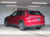 車両本体価格に点検整備費用が含まれています。当社基準および保安基準に合わせ、要交換、修理と判断された部品は当社負担にて整備させていただきます。追加整備費用はかかりませんのでご安心ください。