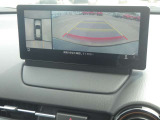 360&deg;全方位カメラで駐車をアシストしてくれます。