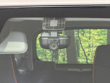 【ドライブレコーダー】ドライブレコーダー装備!走行中はもちろん、あおり運転や事故に遭遇した際、映像で記録し、万一のリスクに備えます。※記録用SDカードはお客様ご自身でご準備いただく必要があります。