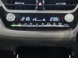 左右独立温度コントロールフルオートエアコンです。運転席、助手席それぞれで独立して温度設定ができます。冷え性の方が乗っても安心ですね♪
