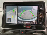 アラウンドビューモニター 駐車場での車庫入れや狭い道路での走行にカメラで確認が出来るので安心です。