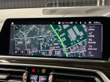 ●純正ナビ:一体感のあるナビは、高級感ある車内を演出してくれます。Bluetooth再生などオーディオ機能も充実しておりますので、運転もより楽しめます♪