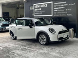 安全運転をサポートする、衝突回避/被害軽減ブレーキ(事故回避ステアリング付)を標準装備しております。