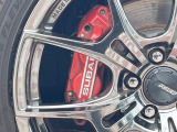 【スバル対向キャリパー】スポーツカーには安定性のある強力なブレーキが必須!色鮮やかなキャリパーがスポーティな印象を引き立てます♪