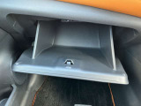 大容量グローブボックス