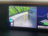 【サイド&バックカメラ】停車・駐車時に死角になりがちな運転席から見えづらいサイドとリアの障害物を確認できます!雨天時や夜間などは特に活躍してくれるアイテムです。
