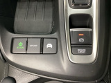 異なる加速感を楽しめるドライブモードスイッチがついています。一般道、スポーツ走行、エコ走行など、シーンに合わせて最適な加速感を楽しめるドライブモードスイッチです。