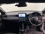 見通しの良い運転席回りとなっておりますので安心して運転をして頂けます!窓が大きいので明るく開放的な室内です