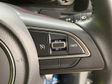 【クルーズコントロール】高速道路もラクラク走行。アクセルを離しても一定速度で走行ができ、長距離運転時の負担を軽減!加速・減速も簡単なスイッチ操作で調整できます。