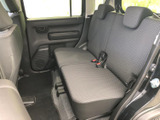 運転に必要な情報が視認しやすい、機能的なデザイン。操作性にも優れており、運転に集中できます。快適なドライブをサポートする空間です。