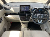 運転席周りの装備がご覧いただけます。展示場では実際にシートに座って確認していただけます。